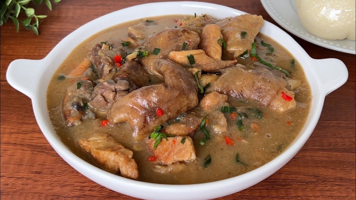 Afia Efere (White soup)